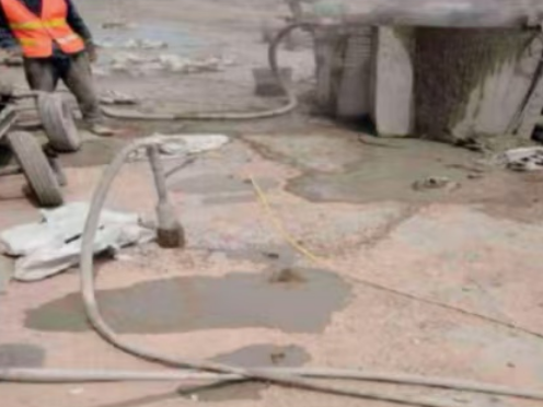 嘉禾水泥混凝土路面板底注浆技术 路面脱空注浆整治方案